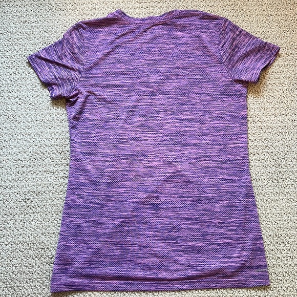 Bundle of 3 Reebok tops - Picture 7 of 11